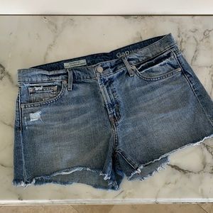 Gap Denim “Best Girlfriend Shorts” Size 30